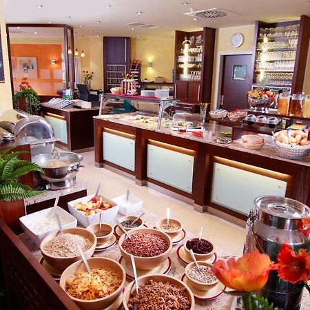 Hotel Landsknecht Uckerath Экстерьер фото